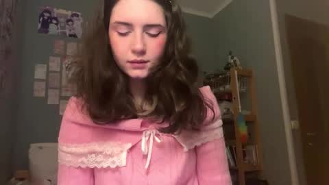 Sarah online show from 12.15.25