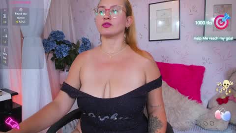 ANTARA REY online show from 12.20.24