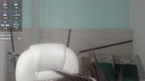 Heidy  online show from 02.22.25