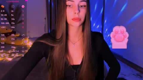 Snapshot of heileymeow chatting on 09.16.25 Heiley online show from 09.16.25