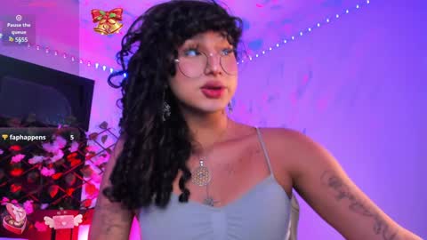 Heka Prudence online show from 02.08.25