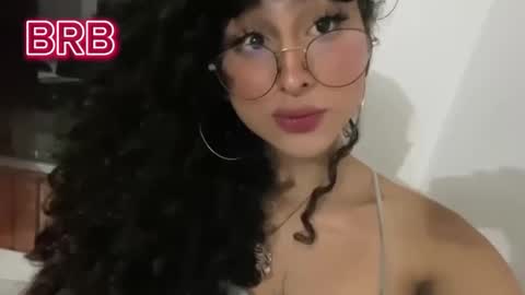 Heka Prudence online show from 02.10.25