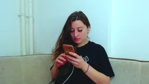 helen_adams_ online show from 12.19.24