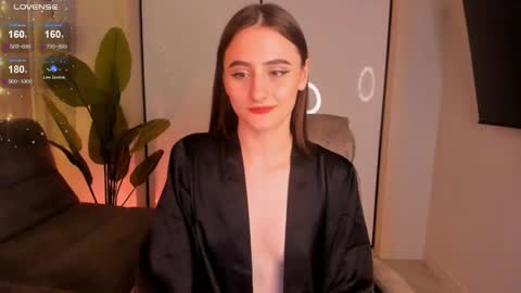 Snapshot of helena_lorente chatting on 01.14.25 Helen online show from 01.14.25