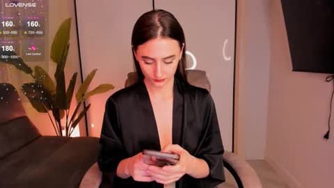 Snapshot of helena_lorente chatting on 01.22.25 Helen online show from 01.22.25