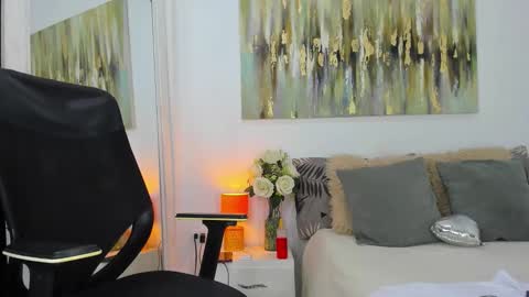 Helena Santos  online show from 09.10.25