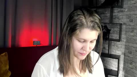 helenahoffmann online show from 03.04.26