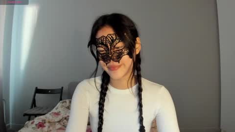 Hi I am Helen online show from 06.02.26