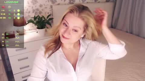 Helena Bonham online show from 12.03.24