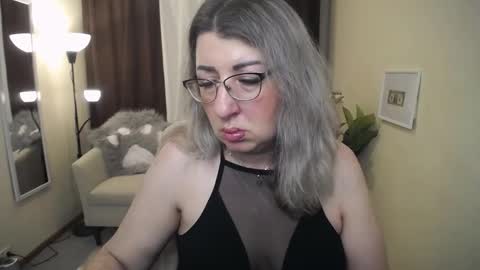 helenenigma online show from 11.16.25