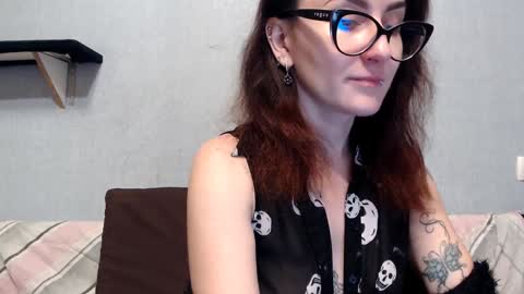 HelenRed online show from 12.25.24