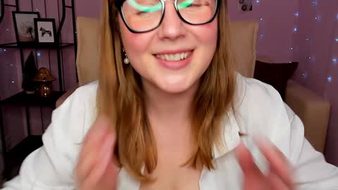 Helen online show from 01.21.25