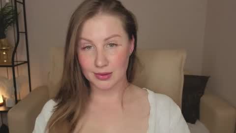 Snapshot of helens_lov chatting on 06.05.26 Helen online show from 06.05.26