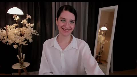 Helen online show from 02.09.25