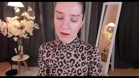 Helen online show from 02.19.25