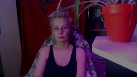 Helga online show from 03.28.26