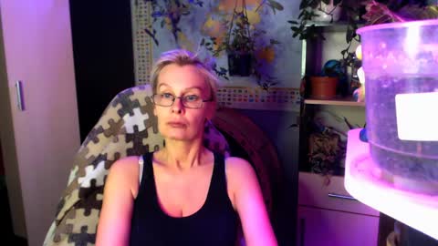 Snapshot of helgahimmele chatting on 05.05.26 Helga online show from 05.05.26