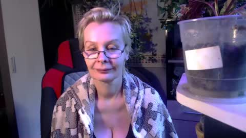 Snapshot of helgahimmele chatting on 05.19.26 Helga online show from 05.19.26