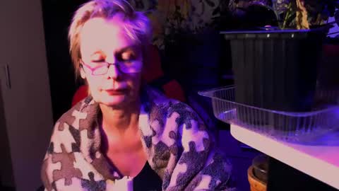Snapshot of helgahimmele chatting on 05.29.26 Helga online show from 05.29.26