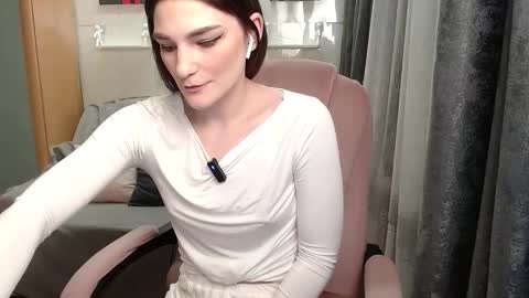 helgamun online show from 11.28.25