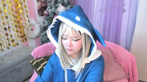 Laura online show from 01.05.25