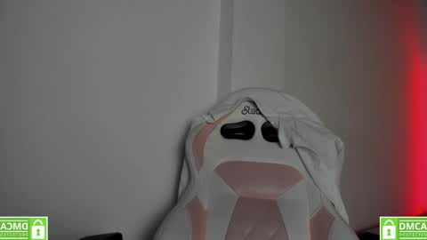 Snapshot of hellen__smith_ chatting on 02.06.26 hellen__smith_ online show from 02.06.26