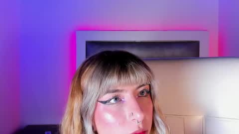 Snapshot of hellen__smith_ chatting on 05.07.26 hellen__smith_ online show from 05.07.26