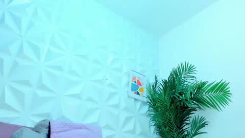 hellen     online show from 01.24.25