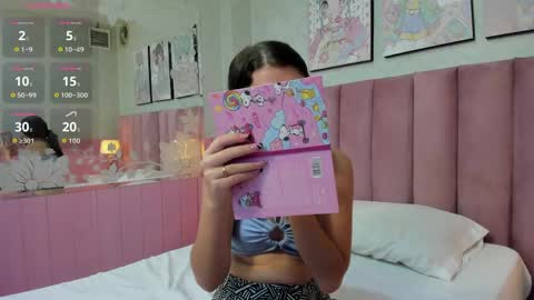Snapshot of hellencute18_ chatting on 05.21.26 online show from 05.21.26