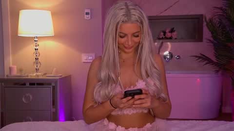 hellenroyy online show from 09.20.25