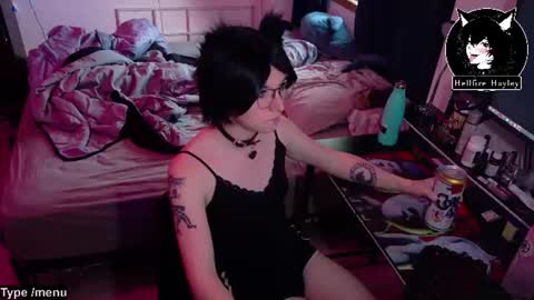 Snapshot of hellfire_girl chatting on 06.22.26 Hayley online show from 06.22.26