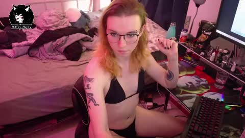 Snapshot of hellfire_girl chatting on 07.25.26 Hayley online show from 07.25.26