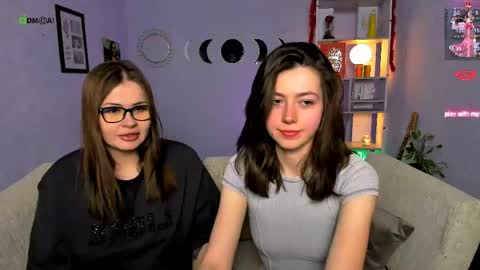 Helli online show from 04.22.26