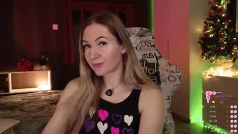 Alisia  Monday to Friday from 10 am to 4 pm GMT 2 online show from 01.07.26