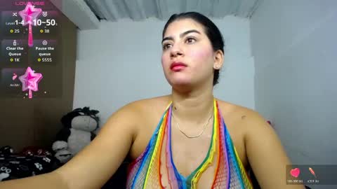 Snapshot of helloo_kityy25 chatting on 05.31.26 helloo_kityy25 online show from 05.31.26