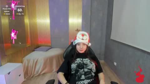 Hemmy  online show from 12.20.25