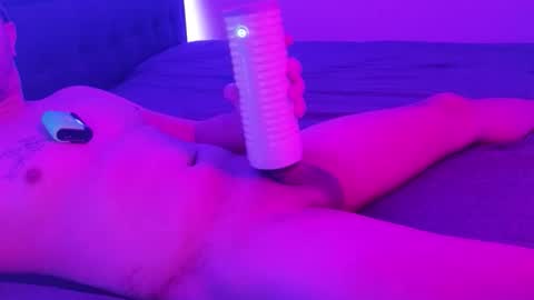 HENNIDRIP online show from 11.27.25