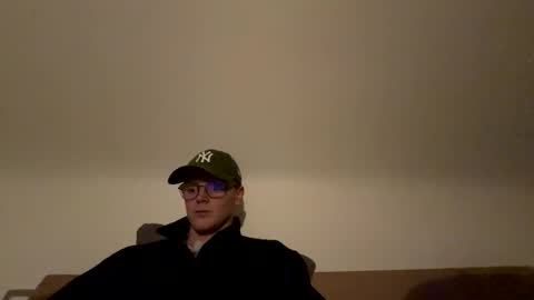 Snapshot of henrietje chatting on 01.16.26 henrietje online show from 01.16.26