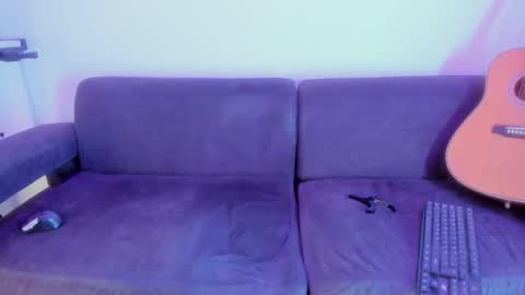 henrik_senn online show from 11.23.25