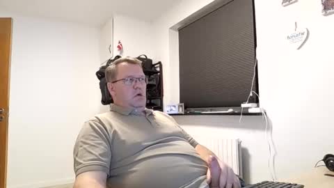 henrikrp1971 online show from 12.19.24