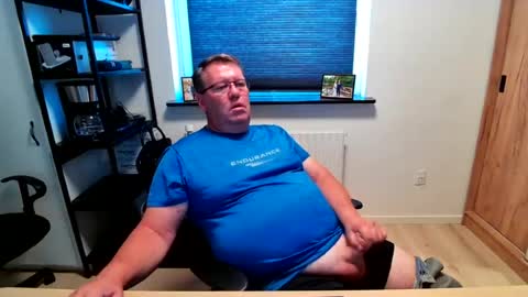 Snapshot of henrikrp1971 chatting on 07.17.26 henrikrp1971 online show from 07.17.26
