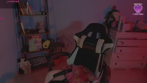 Hello I am Valentina independent Colombian model I love sensuality and pleasure welcome online show from 03.31.26