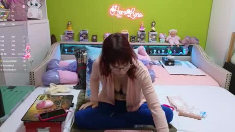 HeraLuna  online show from 03.10.26