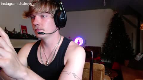 Snapshot of hercules__ chatting on 01.15.25 Gregblonde Alextattoo online show from 01.15.25