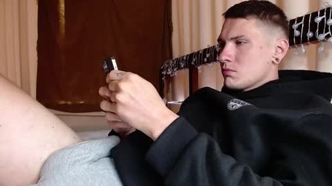 Snapshot of hercules__ chatting on 02.04.25 Gregblonde Alextattoo online show from 02.04.25