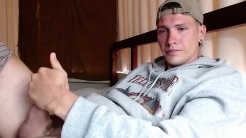 Snapshot of hercules__ chatting on 02.09.25 Gregblonde Alextattoo online show from 02.09.25