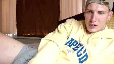 Snapshot of hercules__ chatting on 02.15.25 Gregblonde Alextattoo online show from 02.15.25