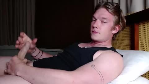 Snapshot of hercules__ chatting on 02.15.25 Gregblonde Alextattoo online show from 02.15.25