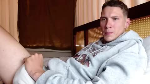 Snapshot of hercules__ chatting on 02.21.25 Gregblonde Alextattoo online show from 02.21.25