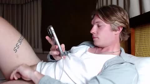 Snapshot of hercules__ chatting on 02.21.25 Gregblonde Alextattoo online show from 02.21.25